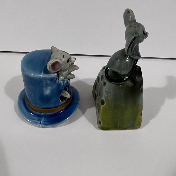 2 Vintage Mouse Norleans Japan ( 1 in a Top Hat And 1 Standing On A Cheese ) - Picture 5 of 11